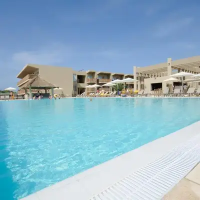 Oasis Salinas Sea