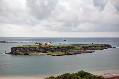 an island in the middle of the ocean at Hotel Pérola in Praia