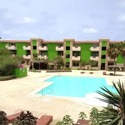 Cozy Apartment with Pool