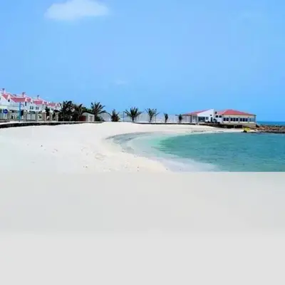 Vila na Mágica Baía da Murdeira