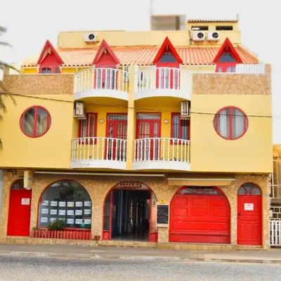 Santa Maria Homely Flat