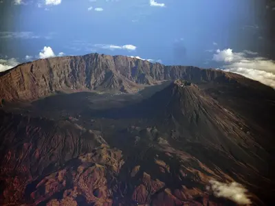 an aerial view of a mountain in the sky at Pousada casa Eurico in Portela
