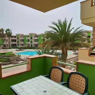 Sal service green moradias residence with pool
