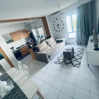 APPARTEMENT IDEAL POUR ESCALE a PRAIA
