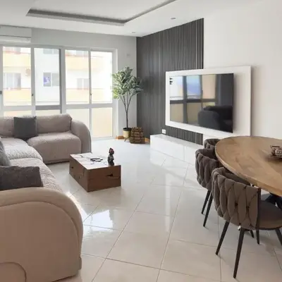 3 bdr cozy apt