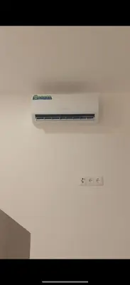 a nintendo wii controller sitting on top of a television at Castro AP in Mindelo