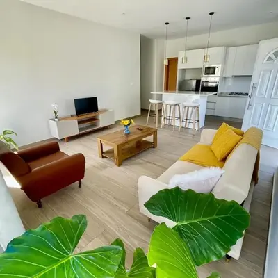 Brand New 2-Bedroom Apartment with AC & Fast Wi-Fi