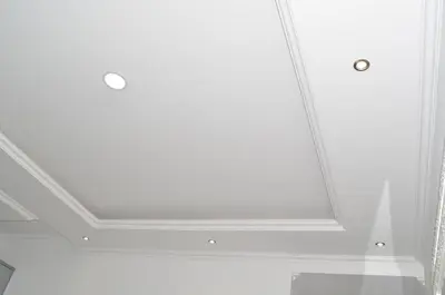 a room with a white ceiling at House Gonçalves in Praia