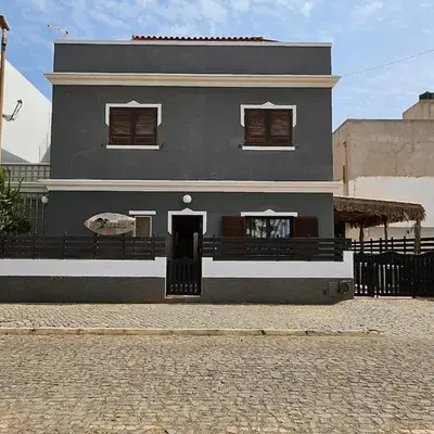 Blue Eagle Guesthouse - Casa de hospedes