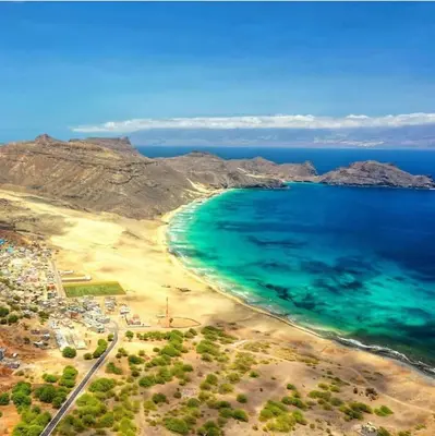 an aerial view of a beach and the ocean at Beach house kasa Sala mansa in Salamansa