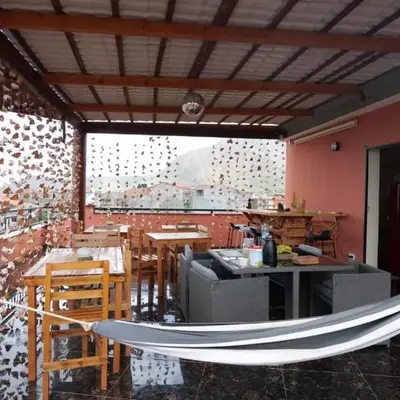 Tarrafal House